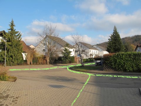 Blick vom Edeka-Parkplatz zur Schlo�bachstra�e